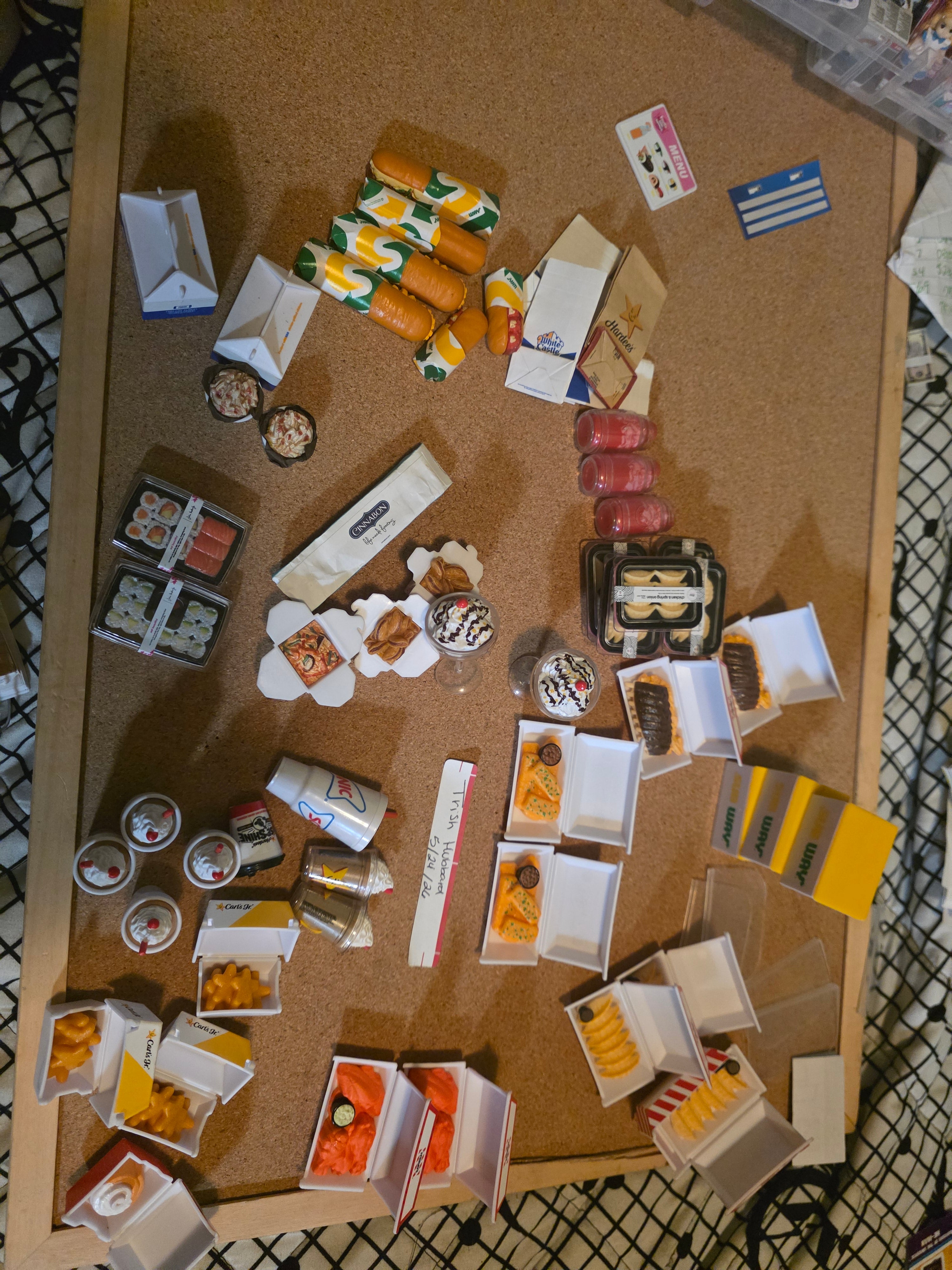 Miscellaneous mini brands