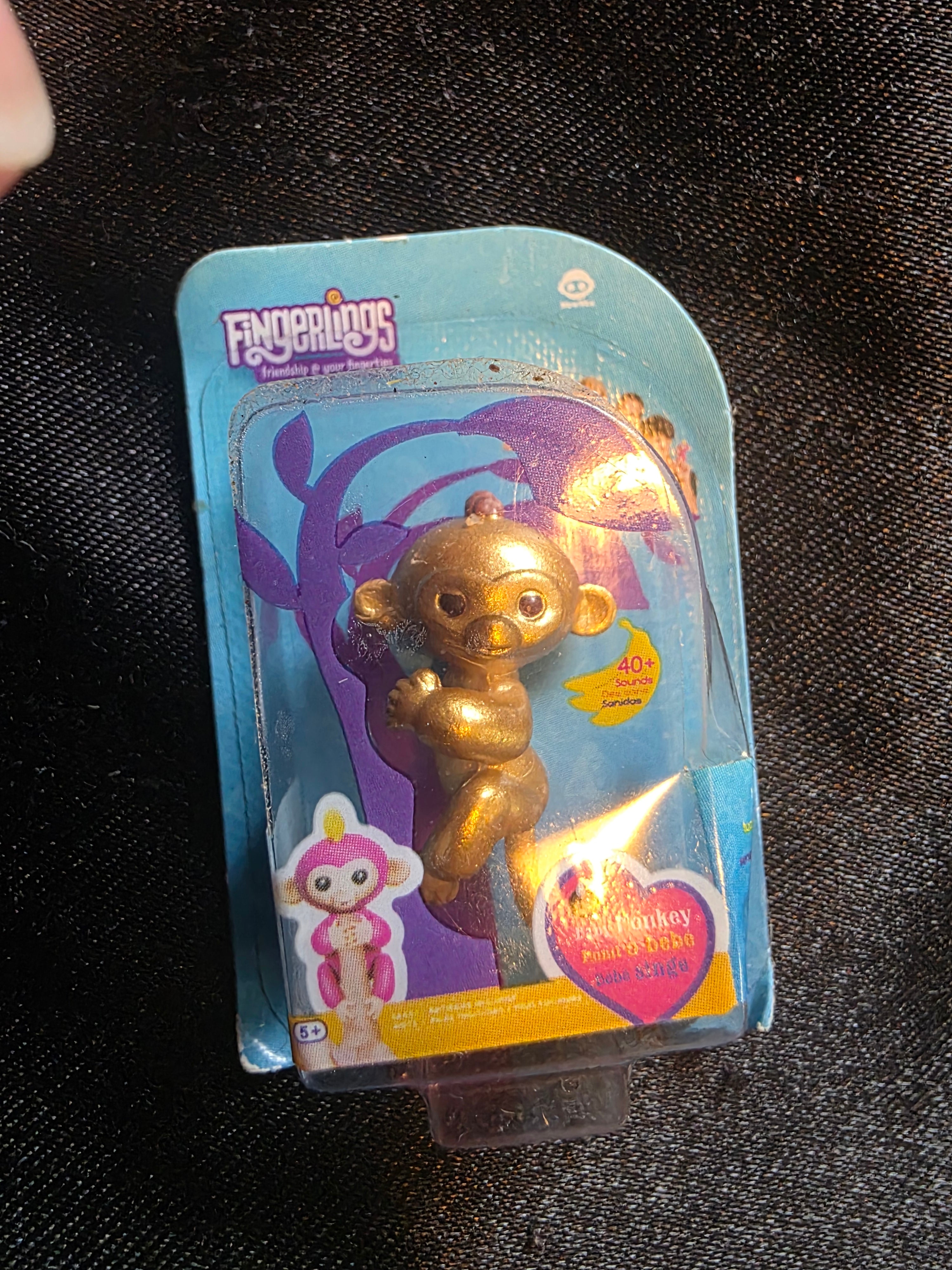 Mini Brands fingerlings *rare* gold